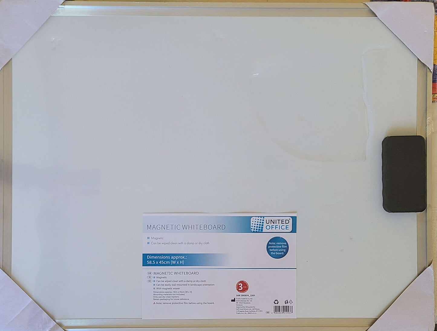 United Office - Magnetic White Board with Eraser 45 x 58.5 cm