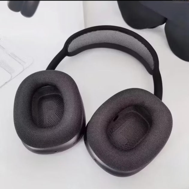P9 - Wireless Headphones with Noise Canceling.
