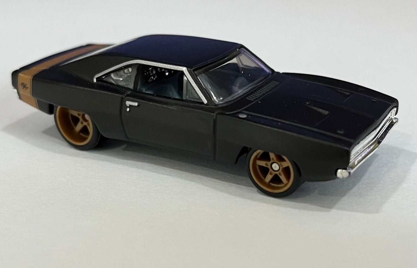 Hot Wheels Fast and FURIOUS Dominic Toretto Auto 1968 DODGE CHARGER Model Die Cast Scale 1:64 - Length 7 cm.