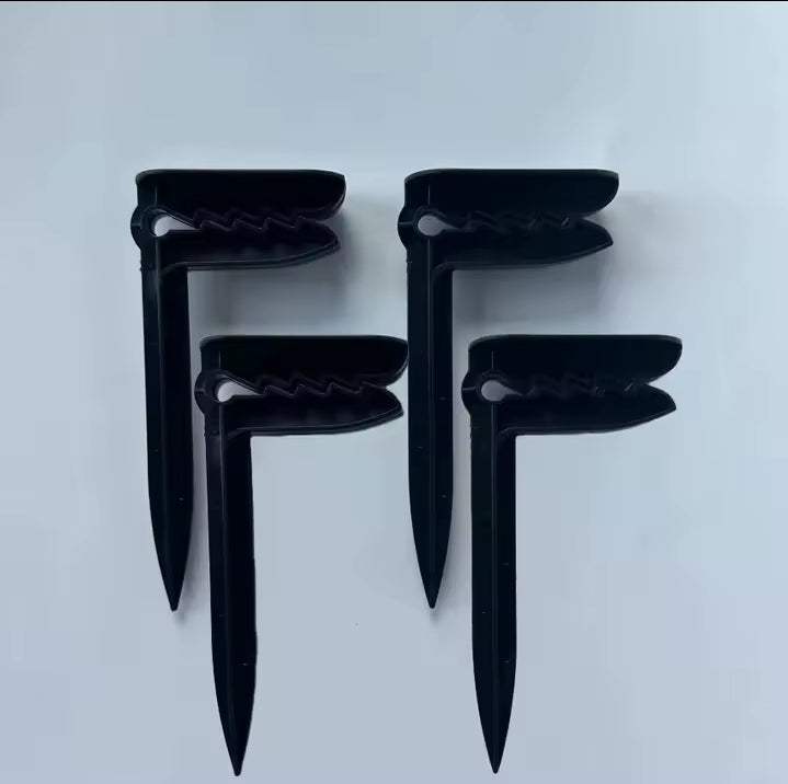 Crane - Beach Towel 4-Pieces Clips Set  to Secure Towels or Blankets into the Sand
