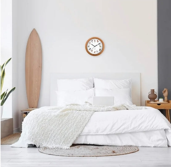 EASYmaxx Wall clock with 12 songbird singing with lifelike bird motifs